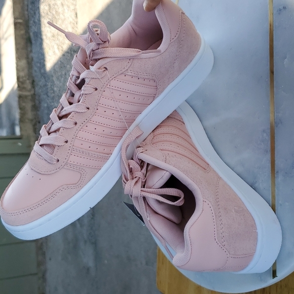 K swiss - Picture 4 of 8